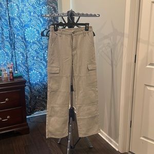 Beige SHEIN Cargo Pants. Size: 4. Only worn 2-3 times.